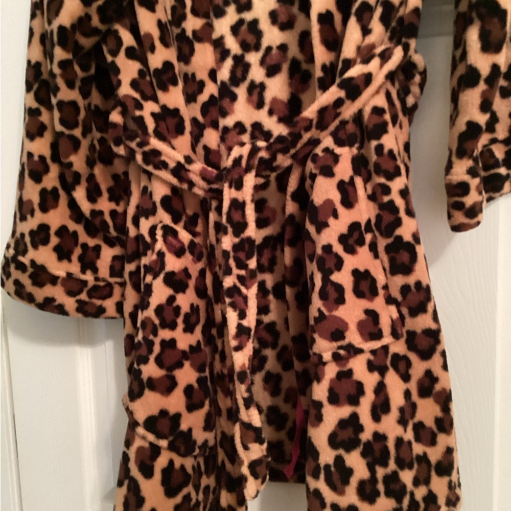 Ladies robe